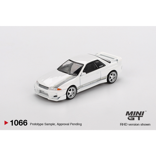 Mini GT Nissan Skyline GT-R (R32) VeilSide Combat C-I