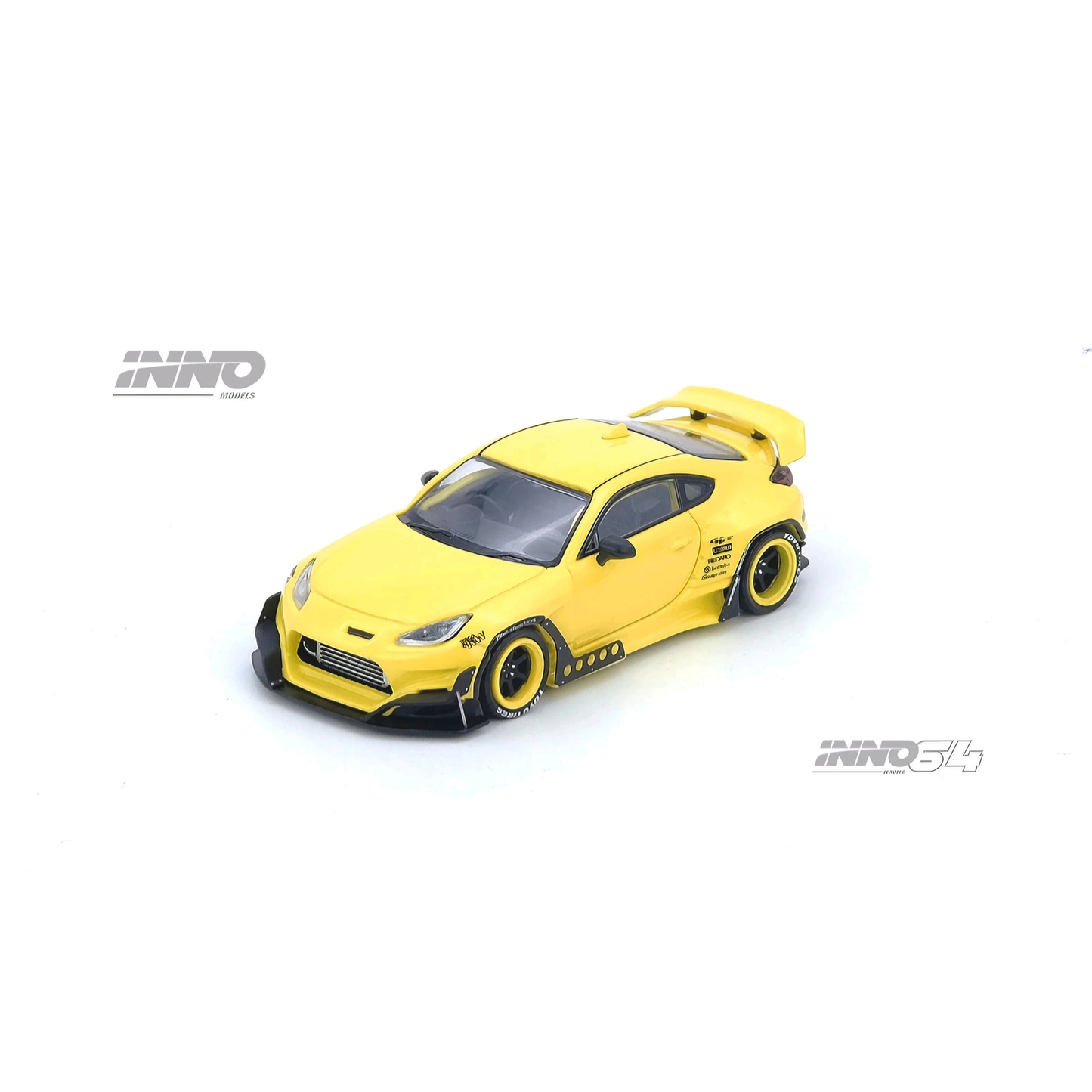 Inno64 Toyota GR86 Pandem / Rocket Bunny